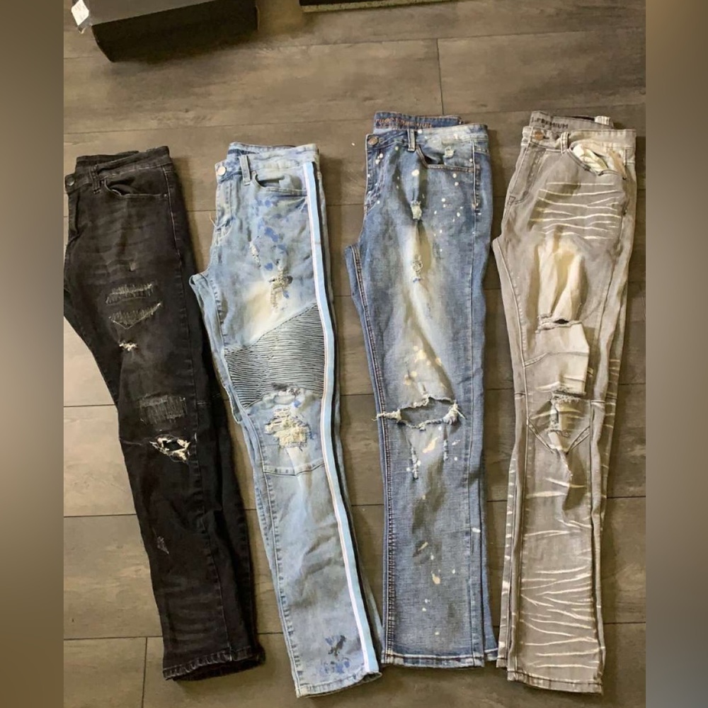 Rue 21 men’s jeans bundle.